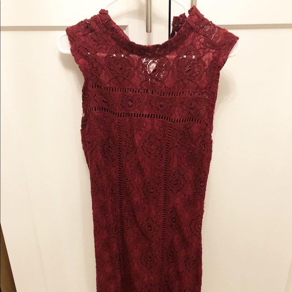 Hollister Burgundy lace dress size small - Picture 2 of 6